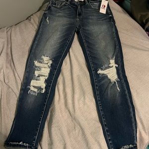 NWT KanCan Signature Mom Fit Ankle Jeans